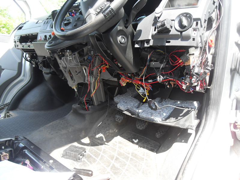 VW T5 Kombi Conversion » Split Charge Installation.